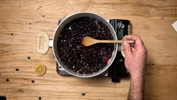 Blueberry Compote equipment 00 00 09 01 Still003