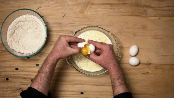 Four Grain Pancakes Equipment 00 01 49 07 Still024