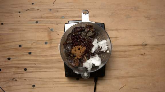 Chia equipment 00 01 00 28 Still013