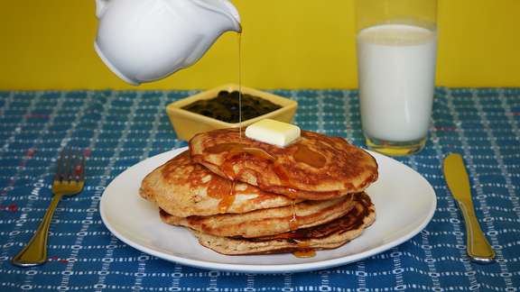 Pancakes and syrup 1