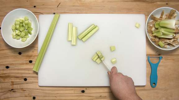 Stone soup 1 00 00 16 28 Still003