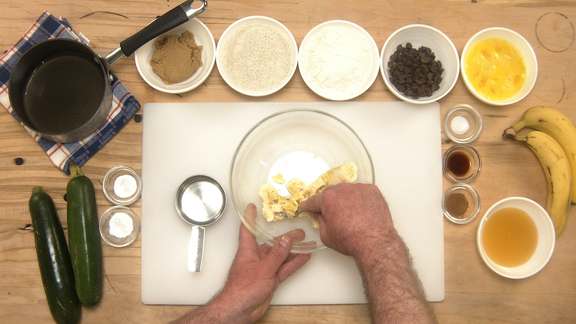 Zucchini chocolate chip muffins step 3