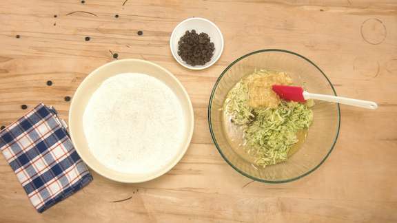 Zucchini chocolate chip muffins step 7